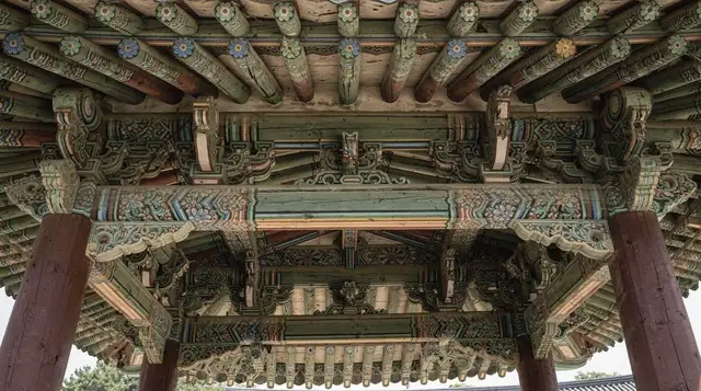 Gyeongbokgung vs changdeokgung vs deoksugung